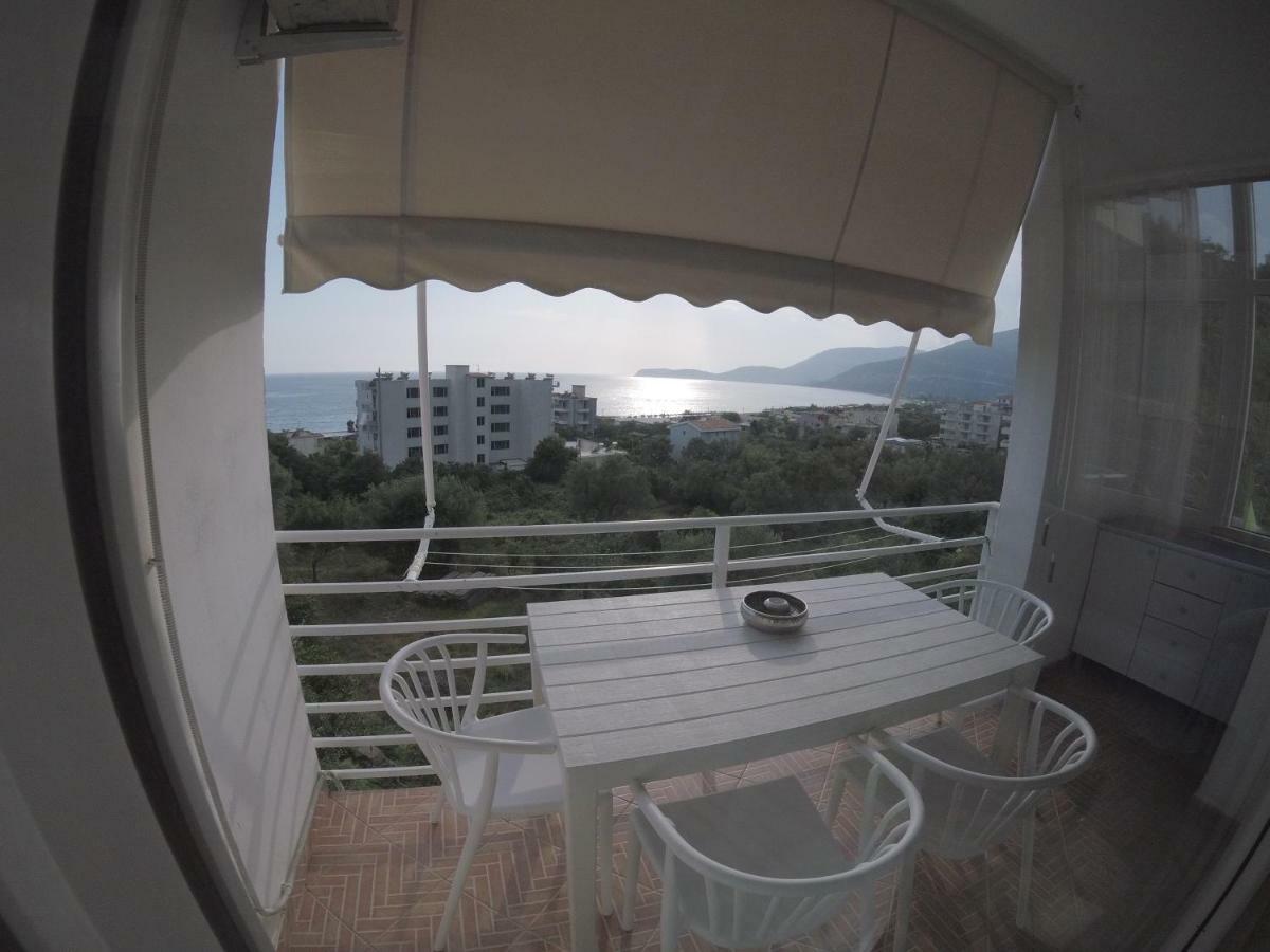 Villa Goxhi Borsh Bagian luar foto